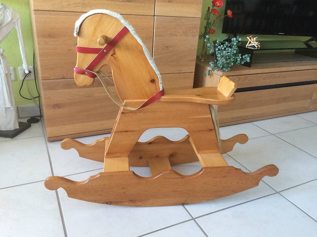 Schaukelpferd / Gampirössli