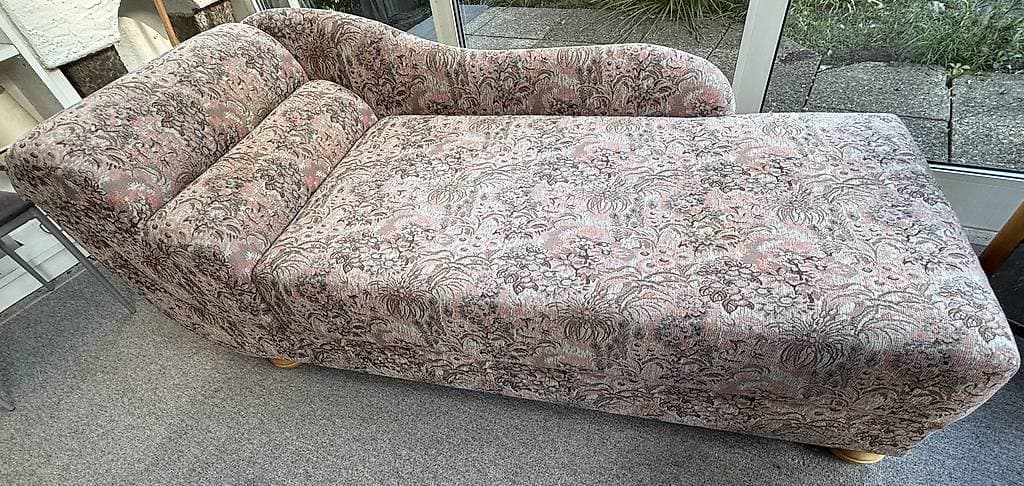 Chaiselongue / Couch