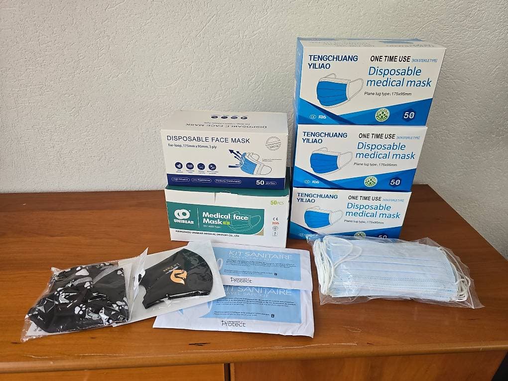 Masques fasciales médicales - tout gratuit à donner