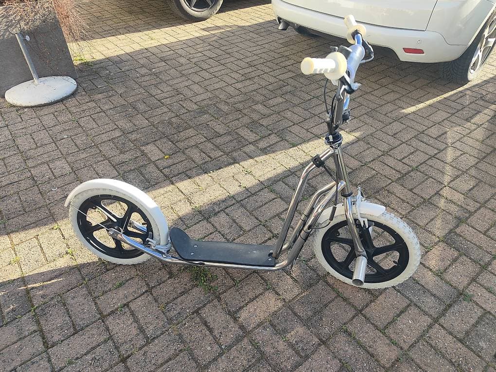 Sehr cooles Trottinett