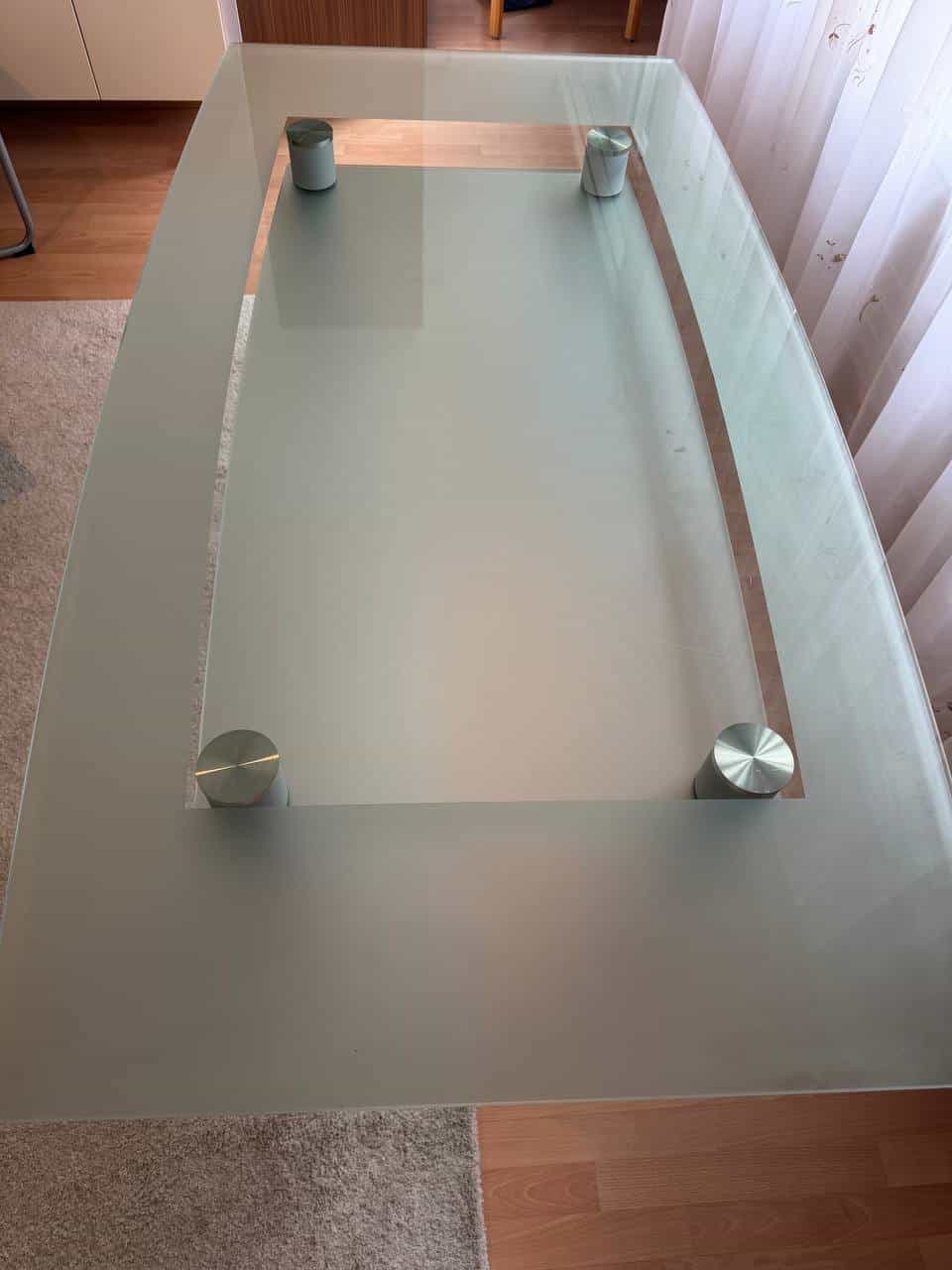 Glastische