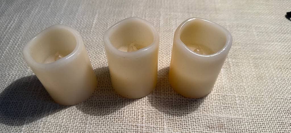 3kleine künstliche KERZEN