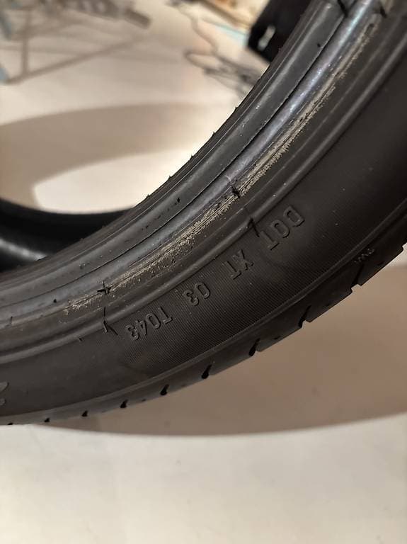 2x 255/35/19 Prielli zu verkaufen