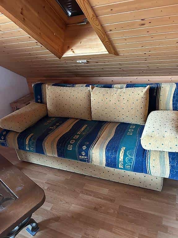 Ausziehbares Schlafsofa mit großem Bettkasten