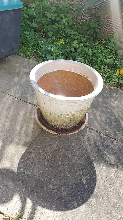 Cache pot en céramique robuste