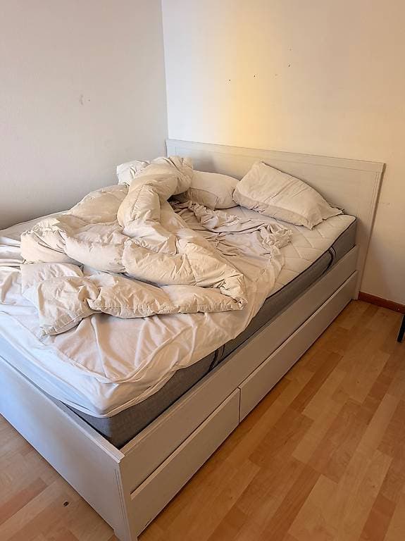 Gratis Ikea Bett zum mitnehmen bis 03.06