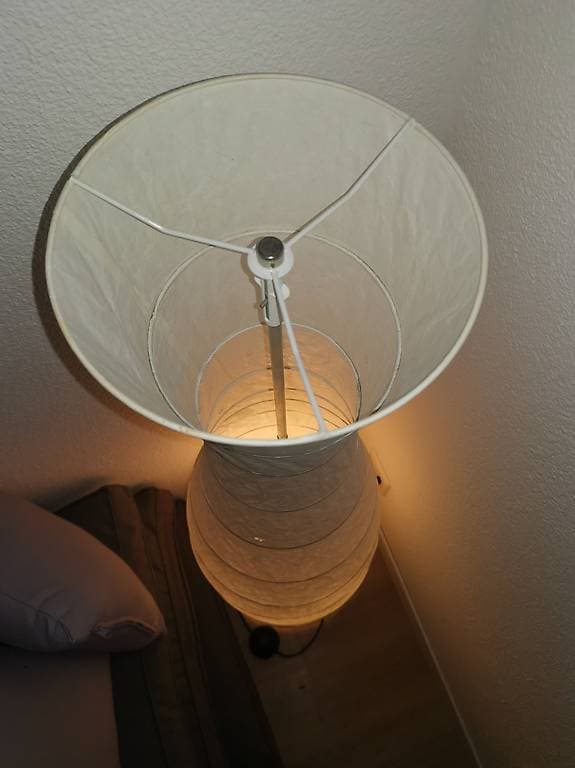 Stehlampe