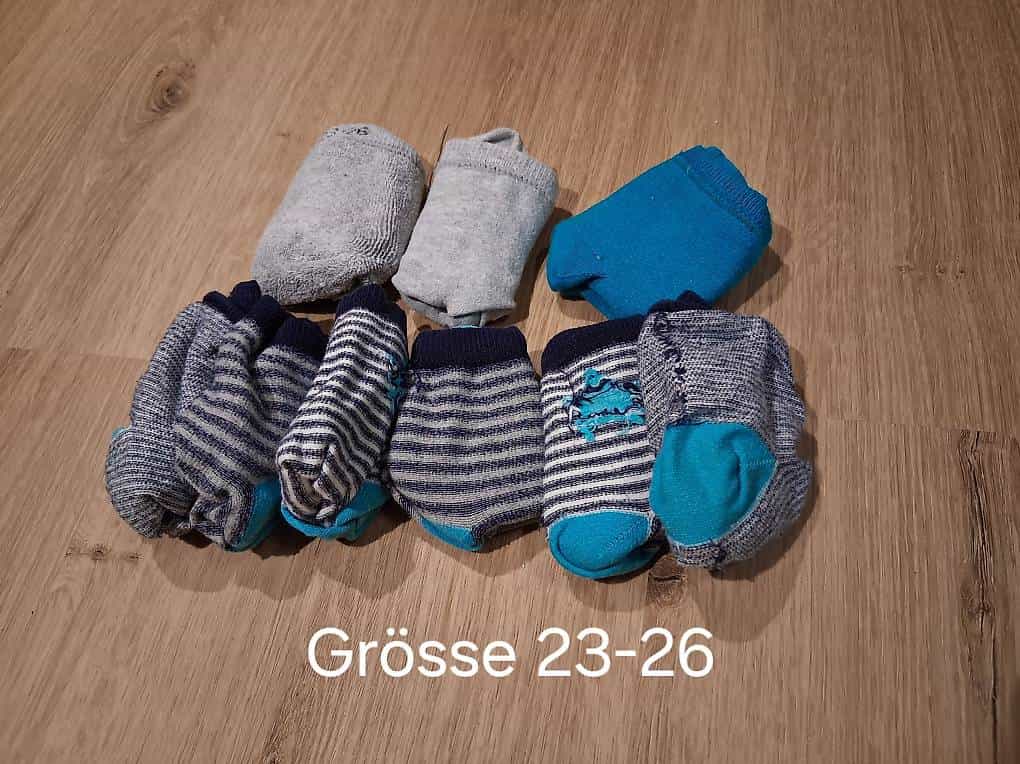 Socken Gr. 23-26