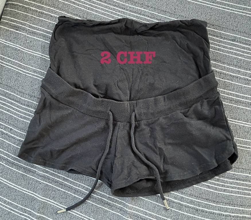 Tops et shorts pour femme enceinte