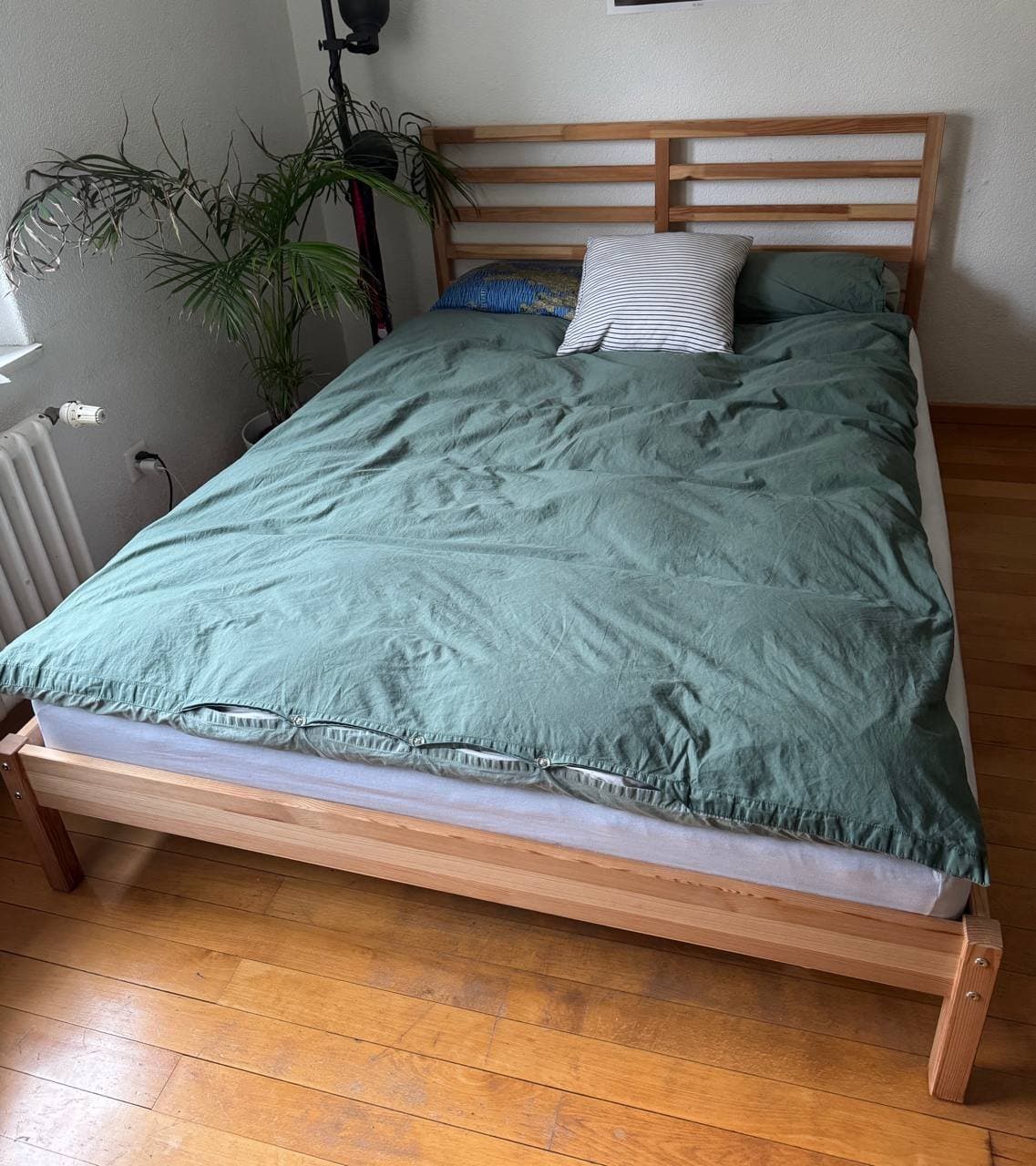 IKEA TARVA Bett 140x200 mit Lattenrost