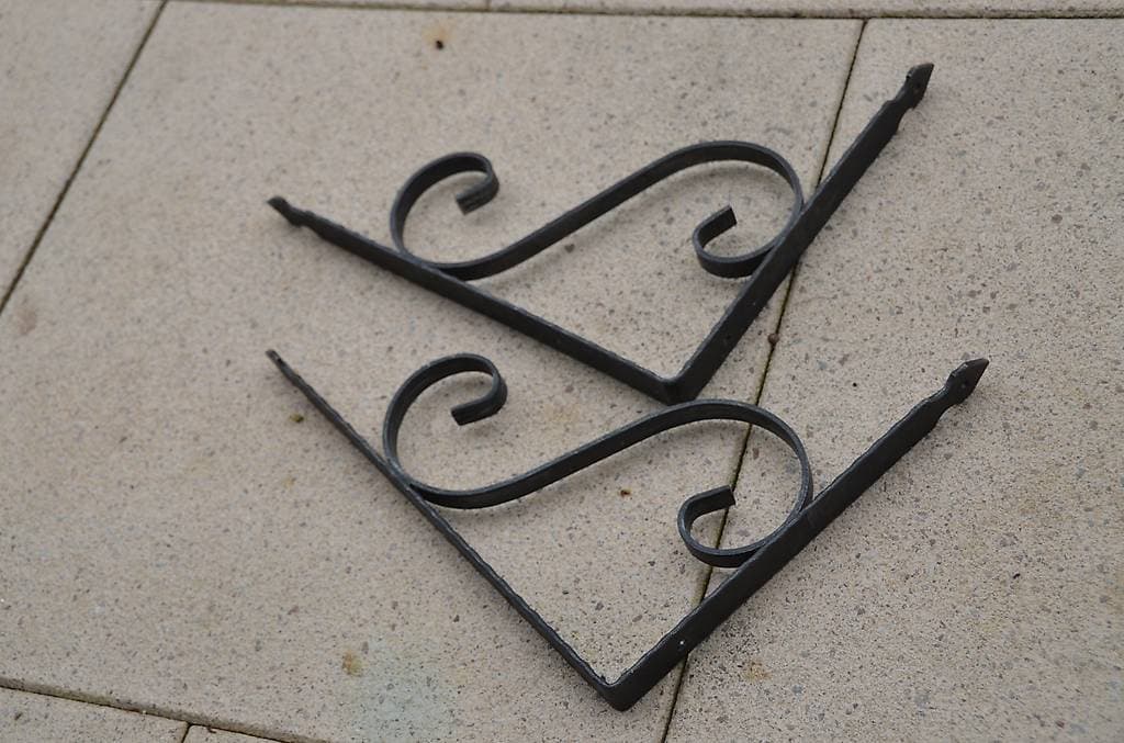 2 Stahlkonsolen von privat