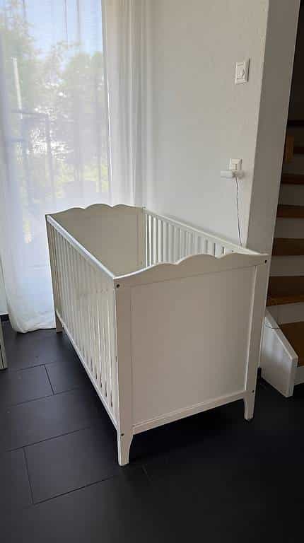 Babybett / Gitterbett gratis abzugeben mit Matratze