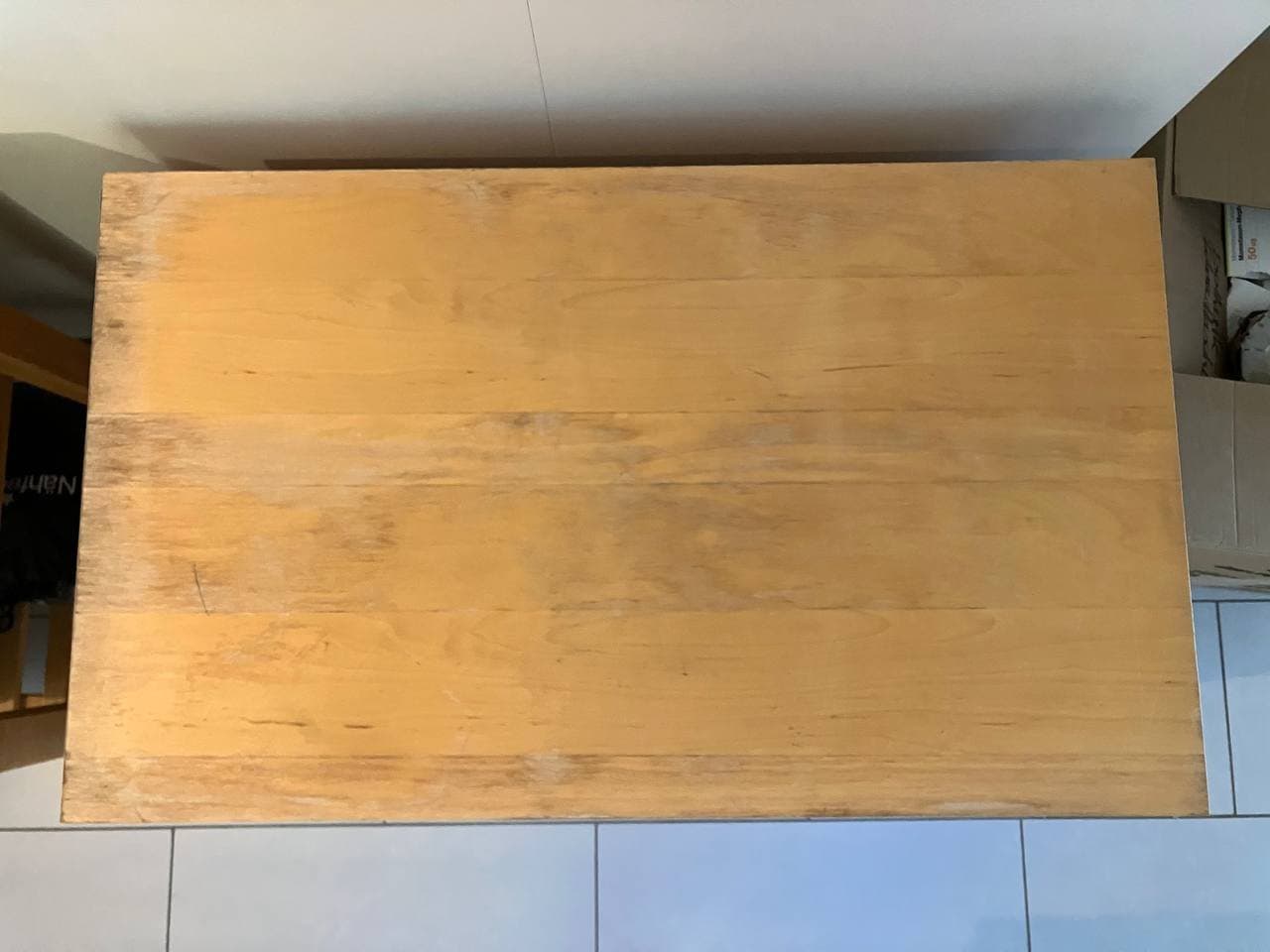 Holzkommode mit Schubladen