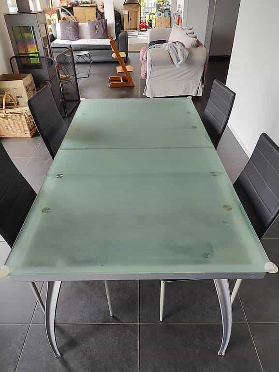 Table à manger en verre avec rallonge pfister