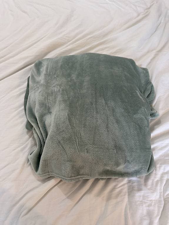 Kuscheldecke / Fleecedecke / Sofadecke 220 x 240 cm