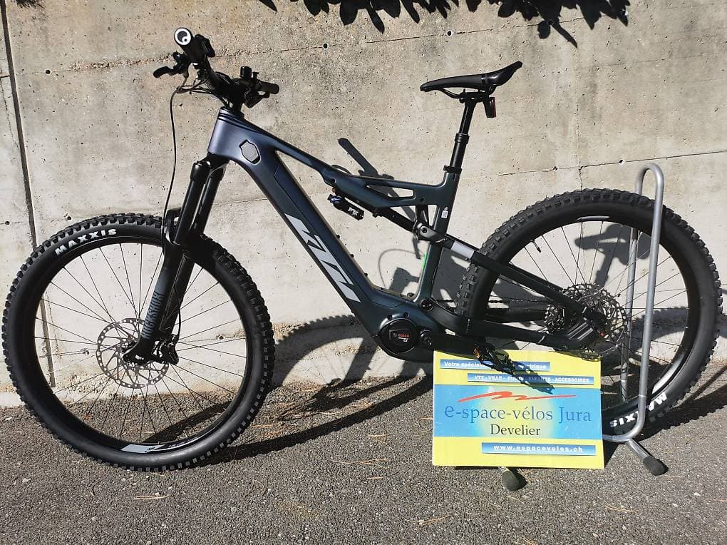 Vélo électrique carbone tout suspendu Bosch CX