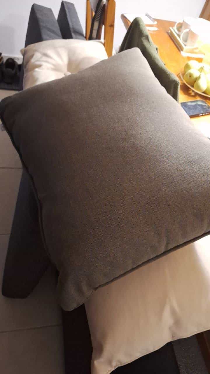 Kissen (57×42cm) zu verschenken