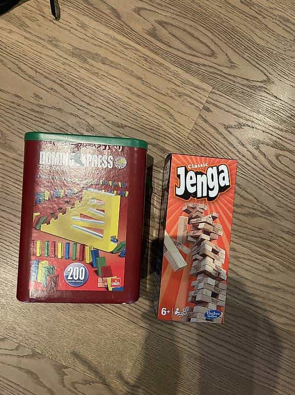 Domino Express und Jenga zu verschenken