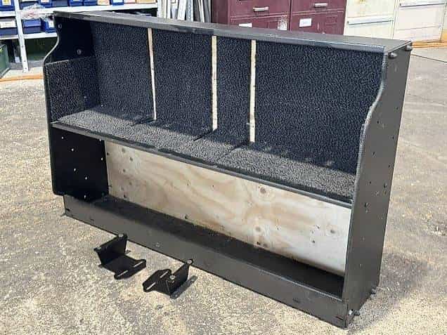 Defender 110 Tablar-Einbau f.seitliches Fenster