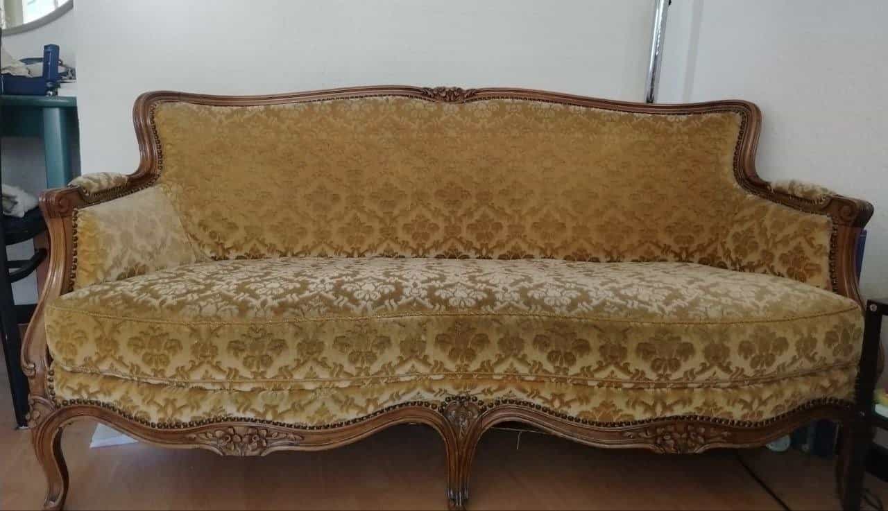 Sofa zu verschenken