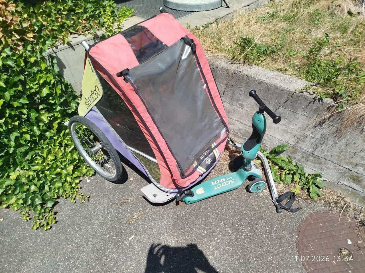 Lastenfahrrad / Cargo-Bike mit Anhänger