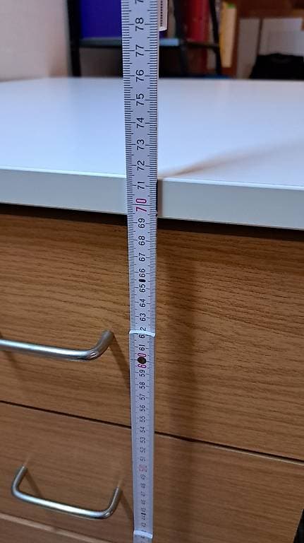 Grosser Bürotisch mit Korpus