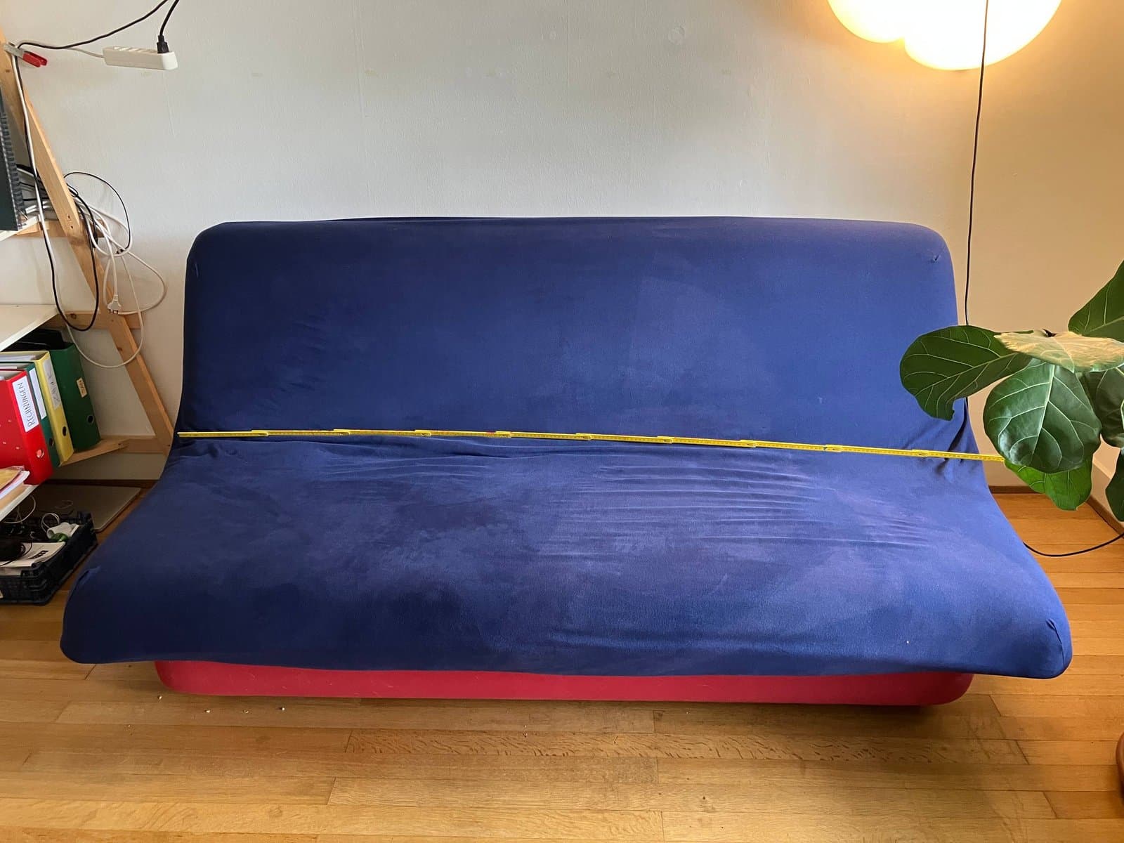 Bettsofa blau/rot