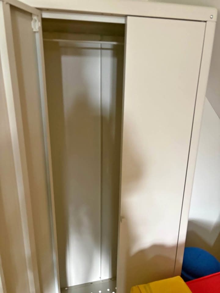Ikea Schrank, Gratis zum
abholen