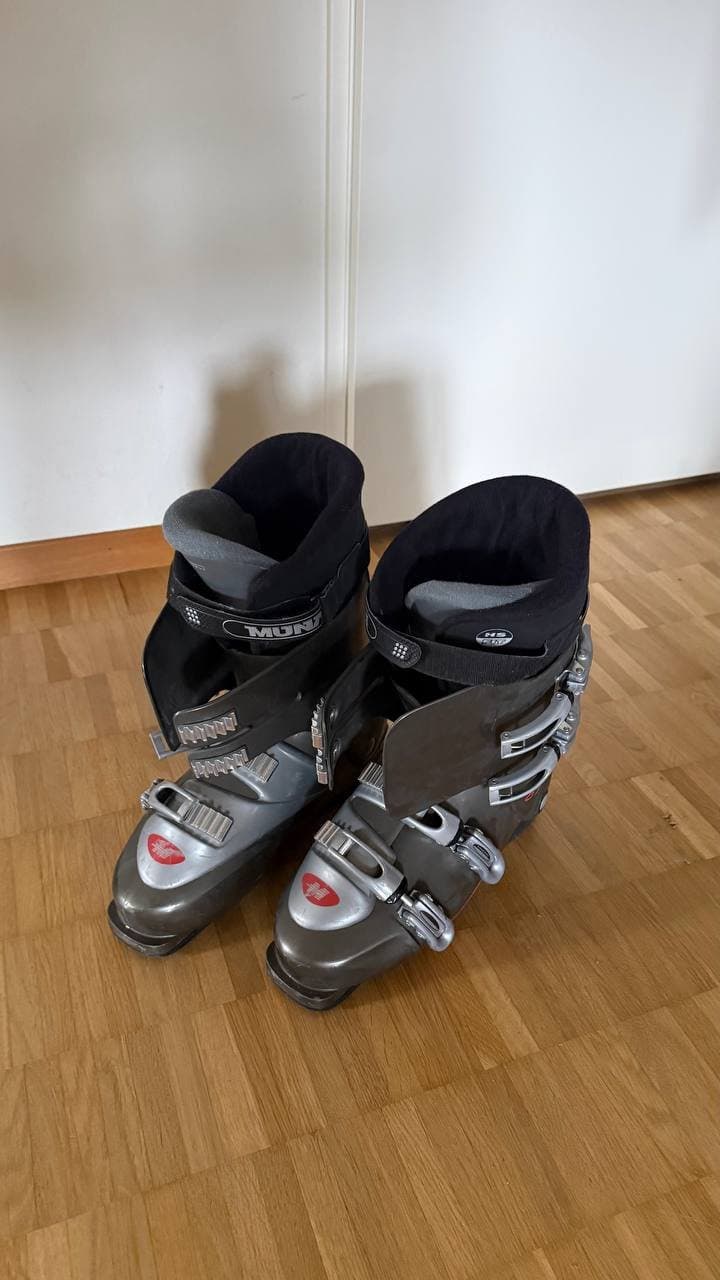 Skischuhe Grösse 29