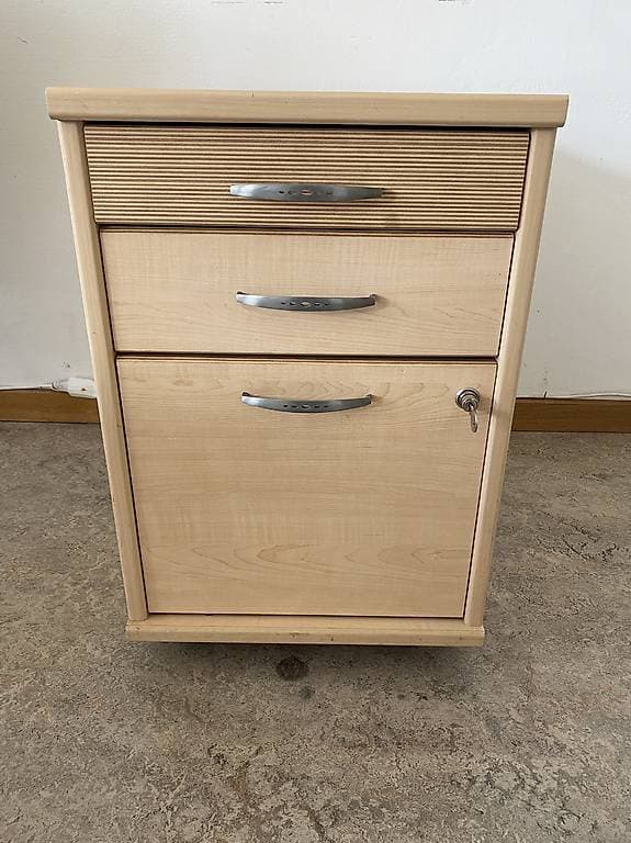 BüroRollcontainer mit 3 Schubladen und Schlüssel