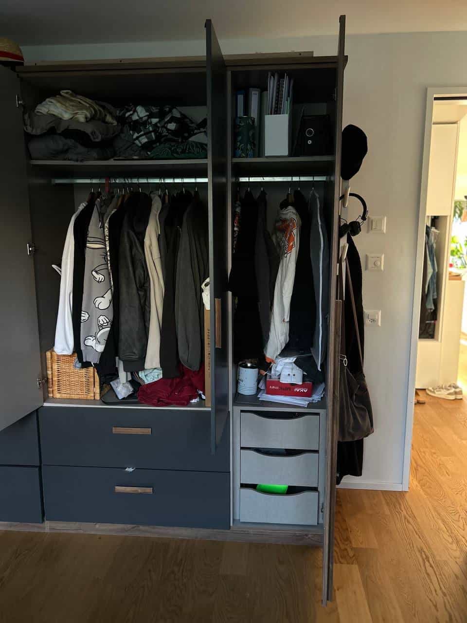Schrank