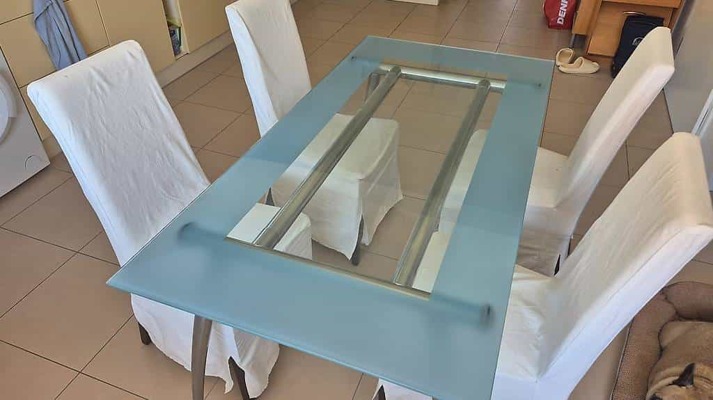 Table à manger à donner