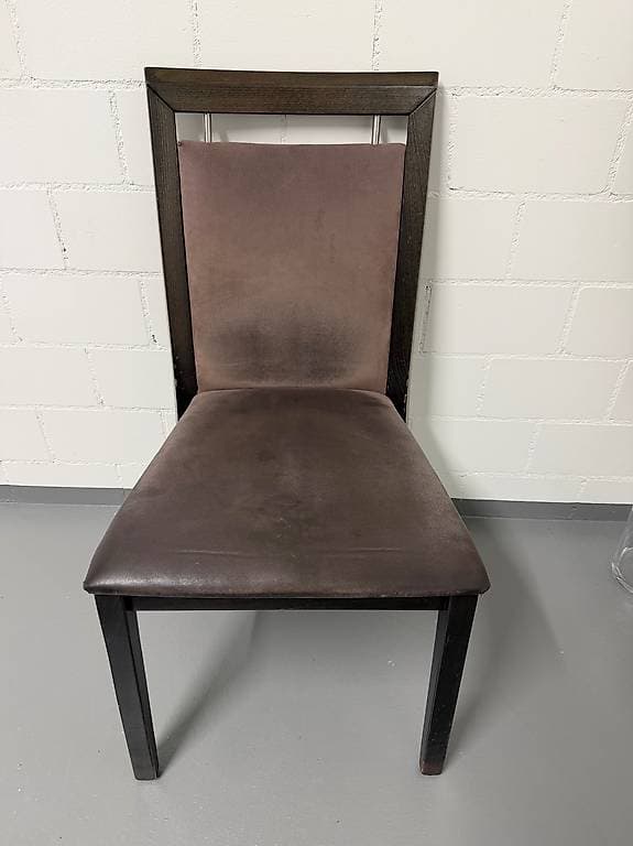 4 Stück Sitzstühle Leder Holz gratis