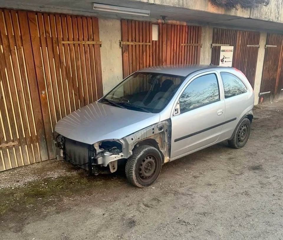 Gratis Opel Corsa c Motor und Getriebe sehr gut