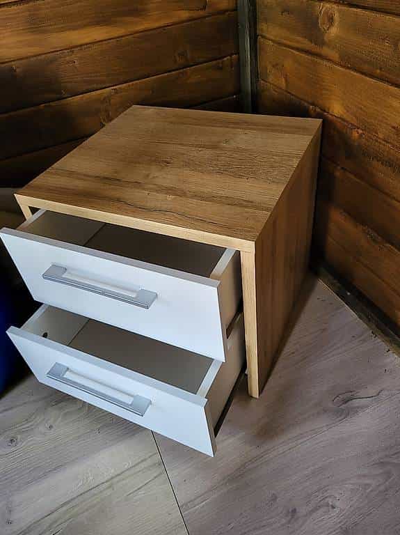 Table de nuit avec 2 tiroirs