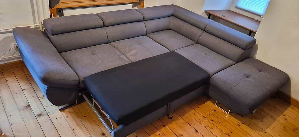 Eck Sofa, Couch mit Bett Kasten und Schlaf Funktion gratis