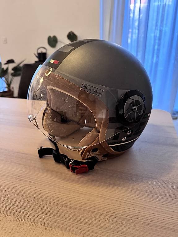 Motorradhelm - Rollerhelm