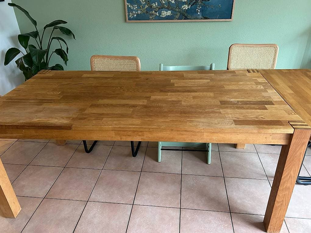 Holztisch (Eiche) gratis abzuholen ideal für Bastler