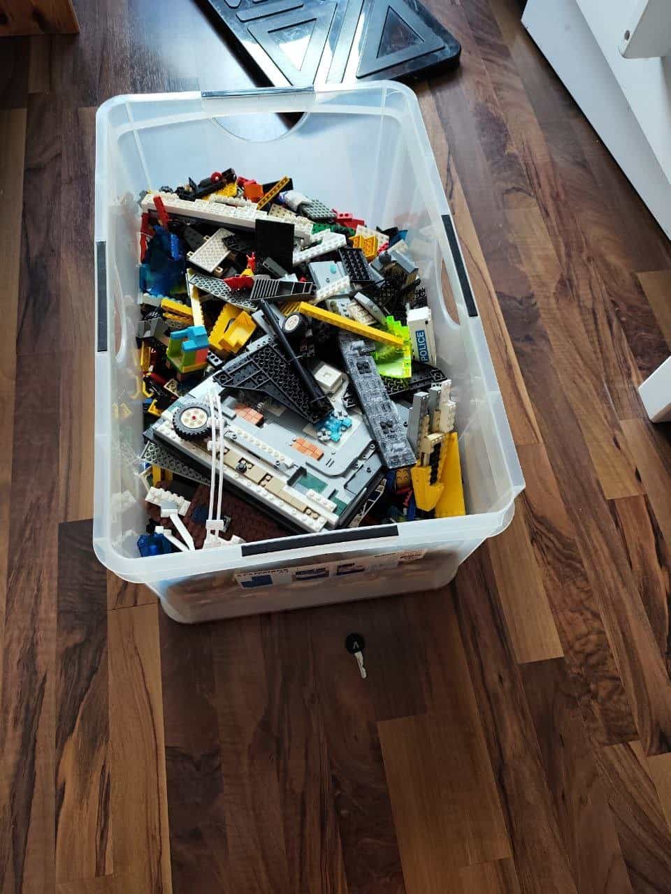 Lego-Bausätze und Systembox