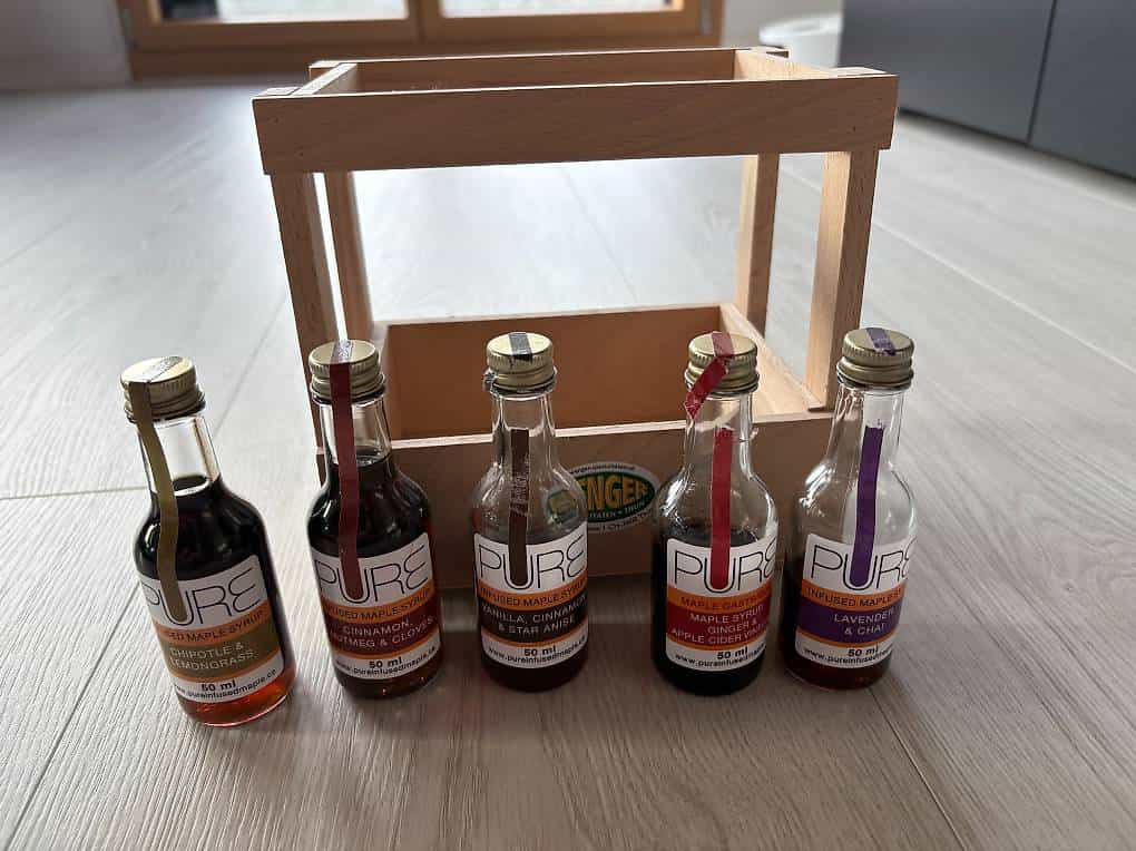 5 kleine Flaschen Maple Syrup aus Kanada