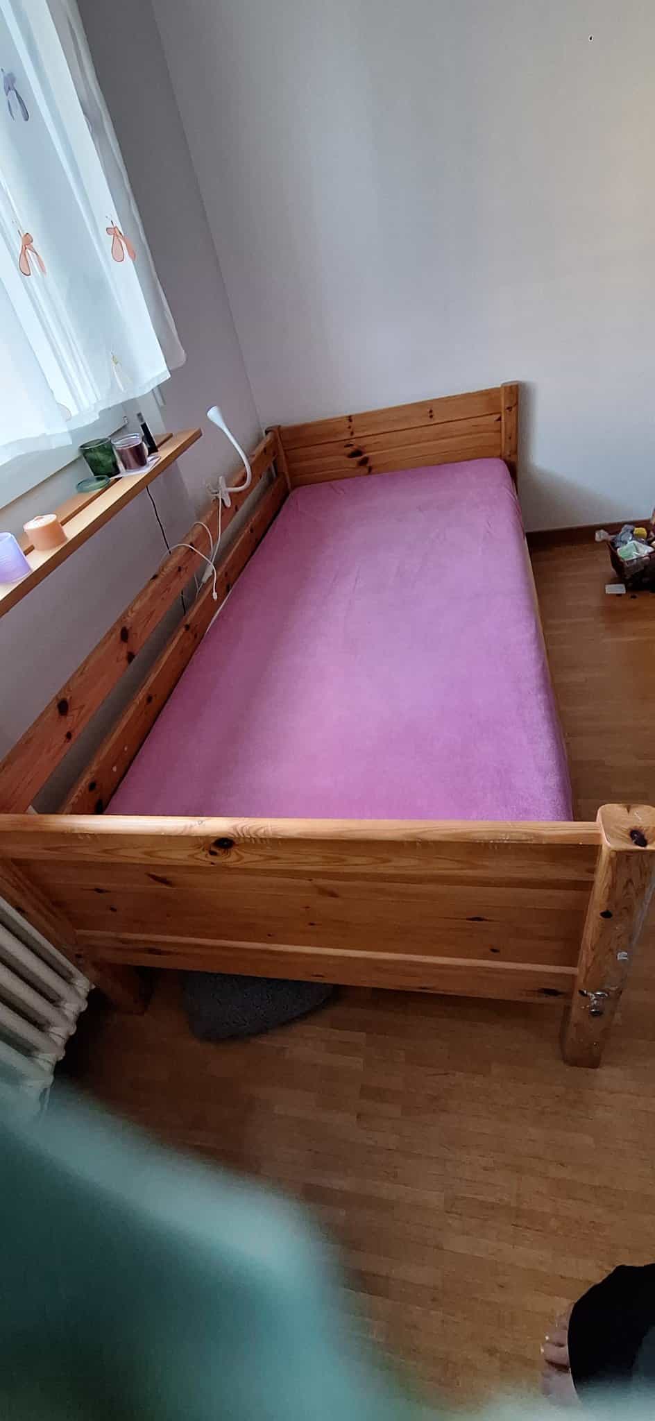 2 mal Flexabett, Fichte, Braun, beide ohne Matratze