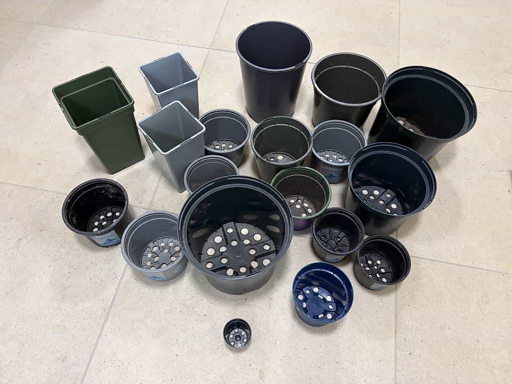 Pots plastique divers