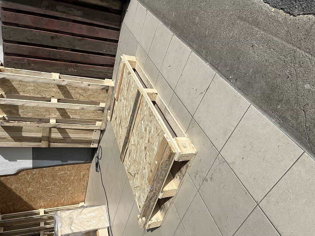 Palettes diverses dimensions en bon état sapin OSB