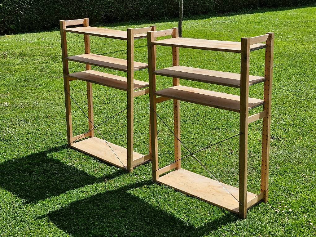 Étagères en bois dimensions 90 x 124 x 30 cm (LxHxP)