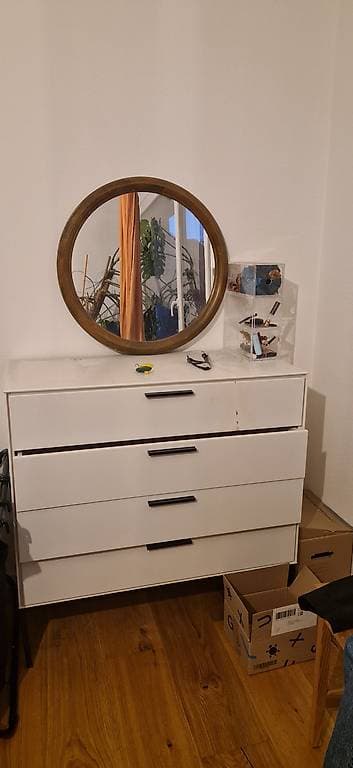 Komode gratis abzugeben