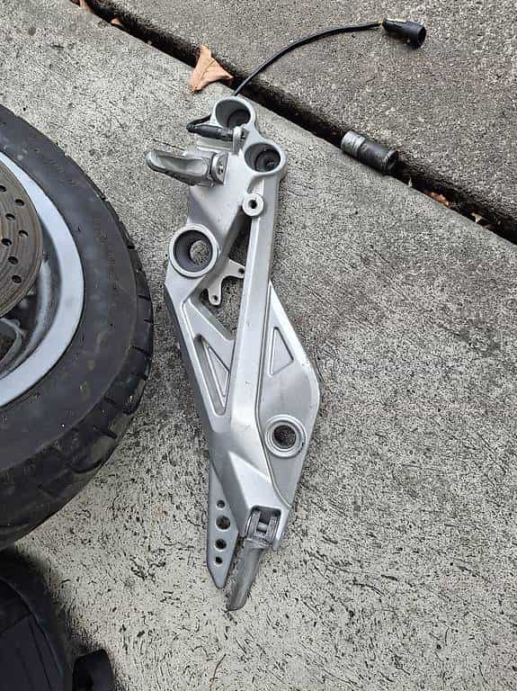 DUCATI MTS 620 TEILE GRATIS