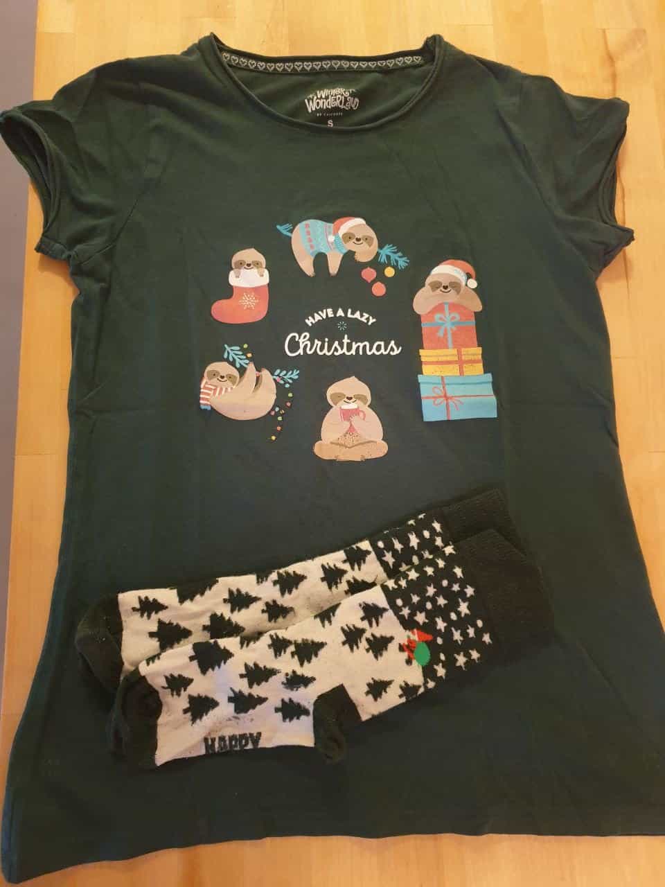 Weihnachts T-Shirt und Socken