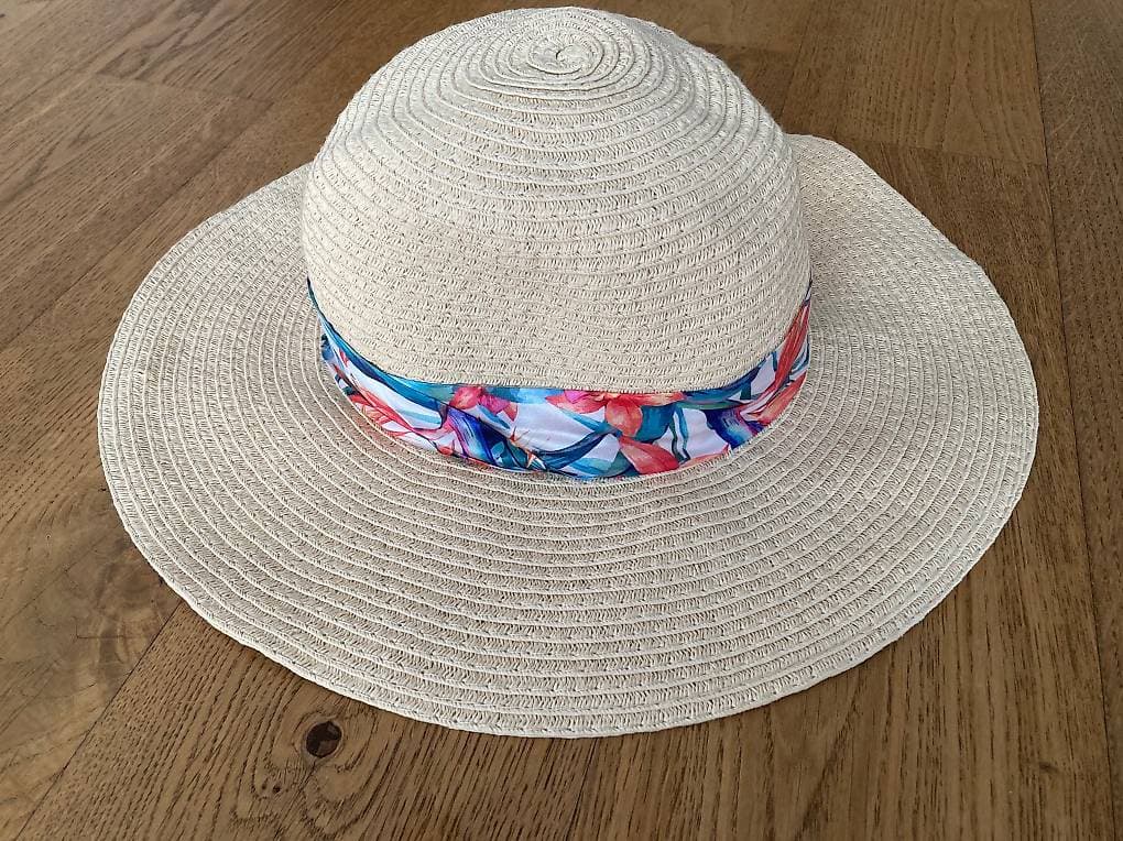 Chapeau de soleil (taille 56)