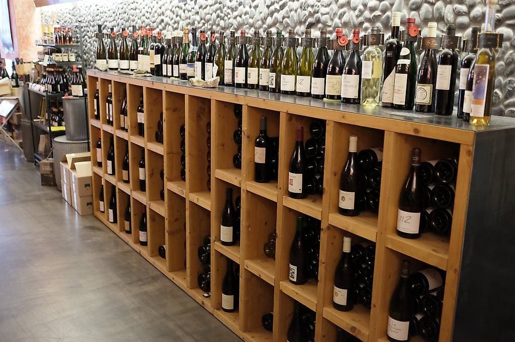 Diffusion de vins et produits de bouche