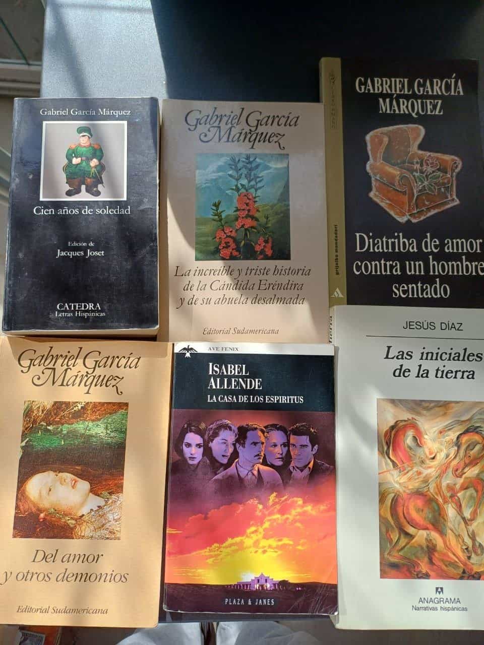 Spanische Bücher (Gabriel García Márquez u.a.)